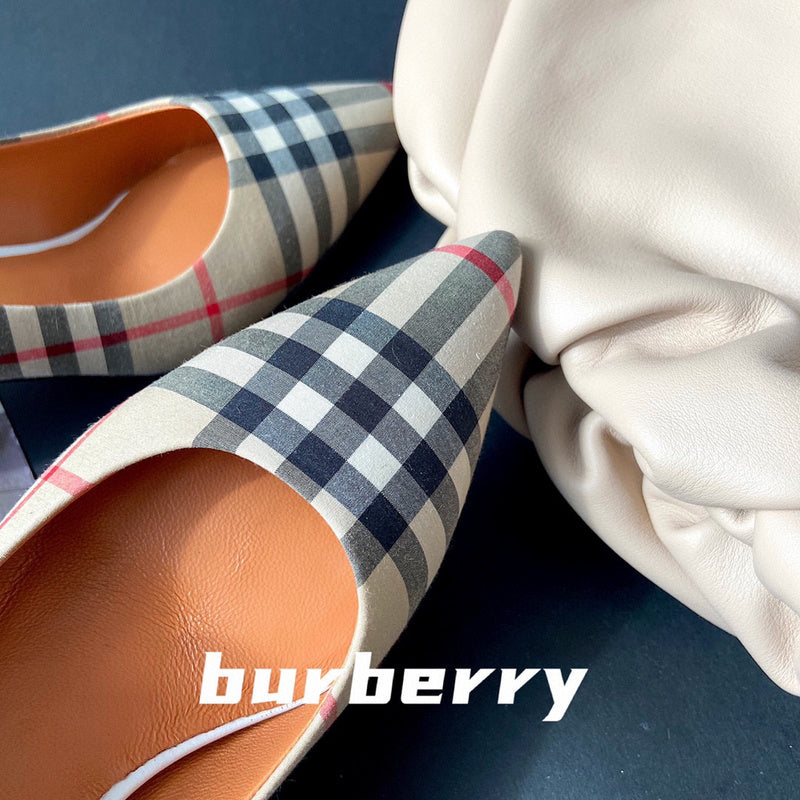 Burberry shoes Style 345 - top view showing design