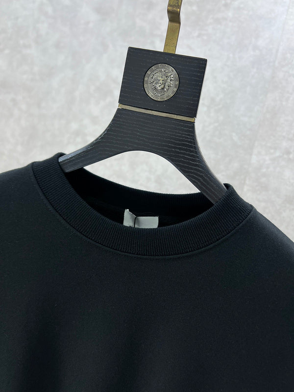 Back view of Burberry luxury piece style No.333