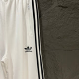 Styling view of Balenciaga luxury piece style No.352
