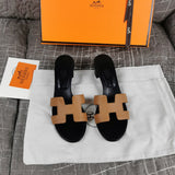 Hermes sandals Style 004 - sole and craftsmanship detail