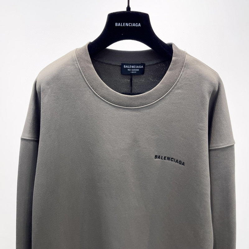 Full silhouette view of Balenciaga luxury piece style No.367