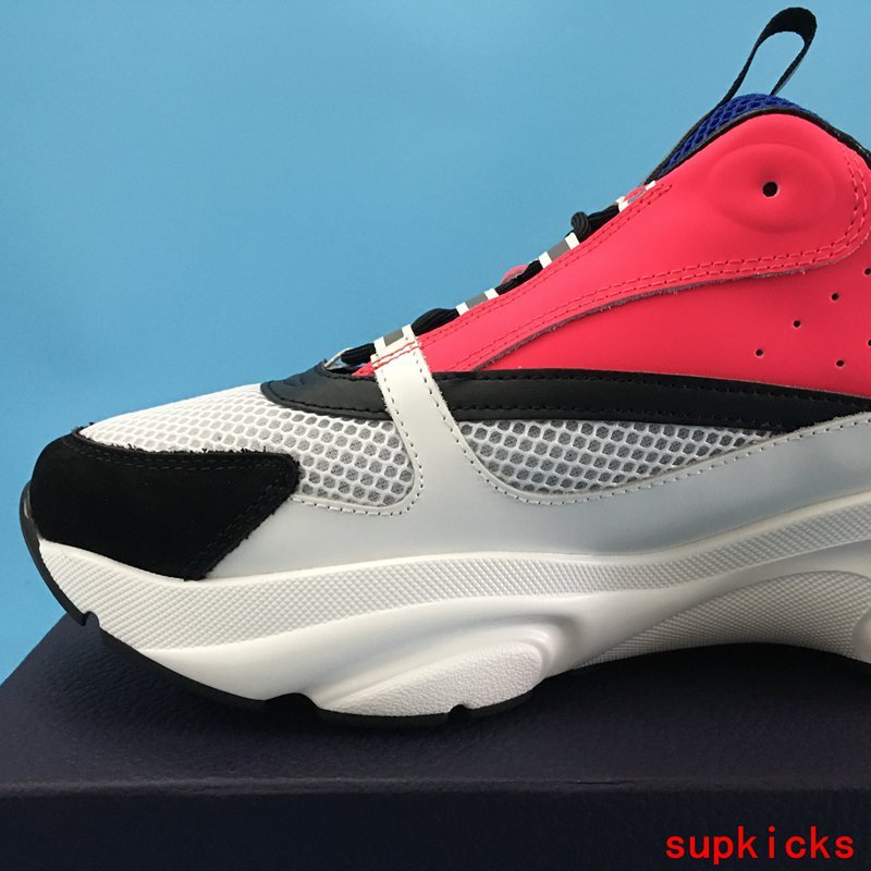 Dior Grey Low-Top Sneakers - Heel Detail View