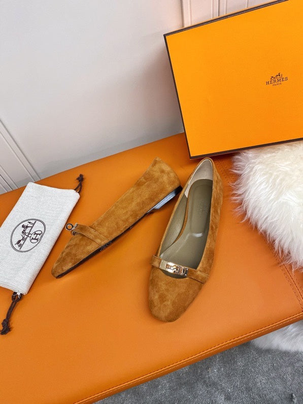 Hermes shoes Style 401 - sole and craftsmanship detail
