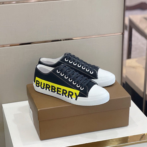 Burberry shoes Style 171 - sole and craftsmanship detail