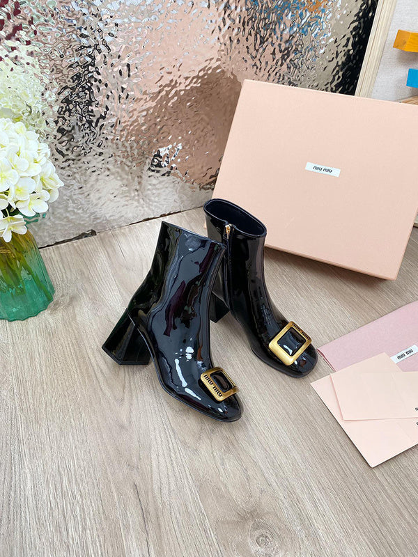 Three-quarter angle view of Miu Miu luxury piece style No.123
