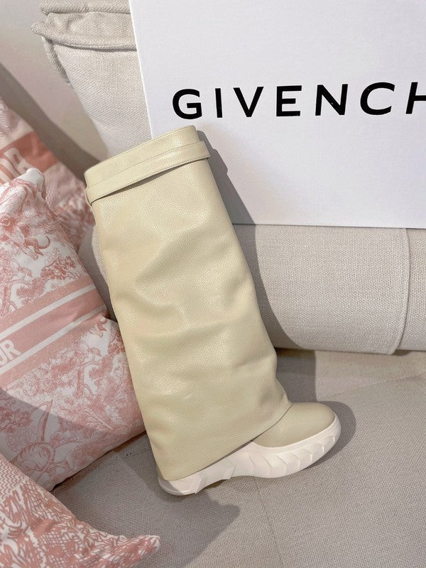 Givenchy shoes Style 174 - top view showing design