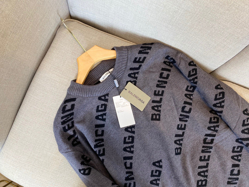 Three-quarter angle view of Balenciaga luxury piece style No.274