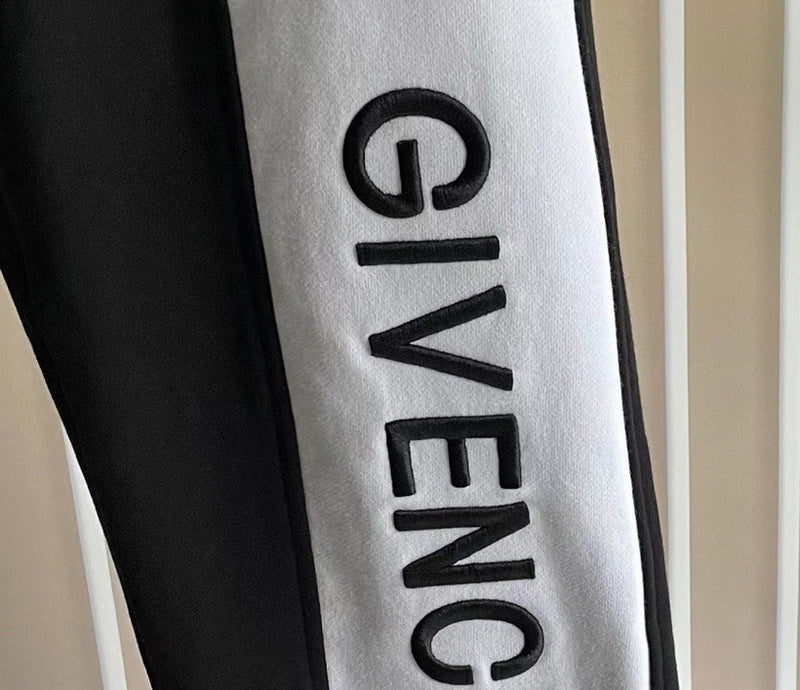 Styling view of Givenchy luxury piece style No.177