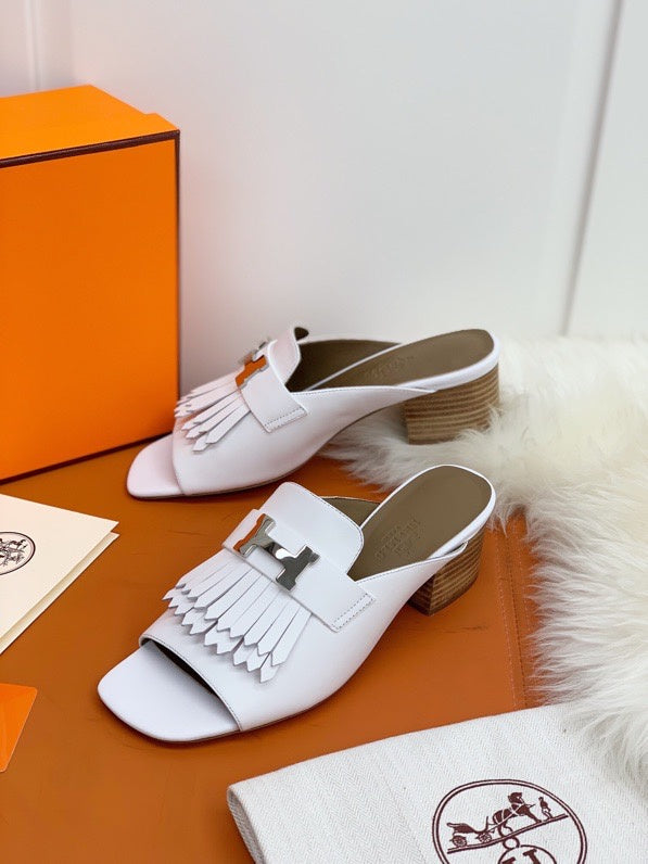 Hermes shoes Style 391 - sole and craftsmanship detail