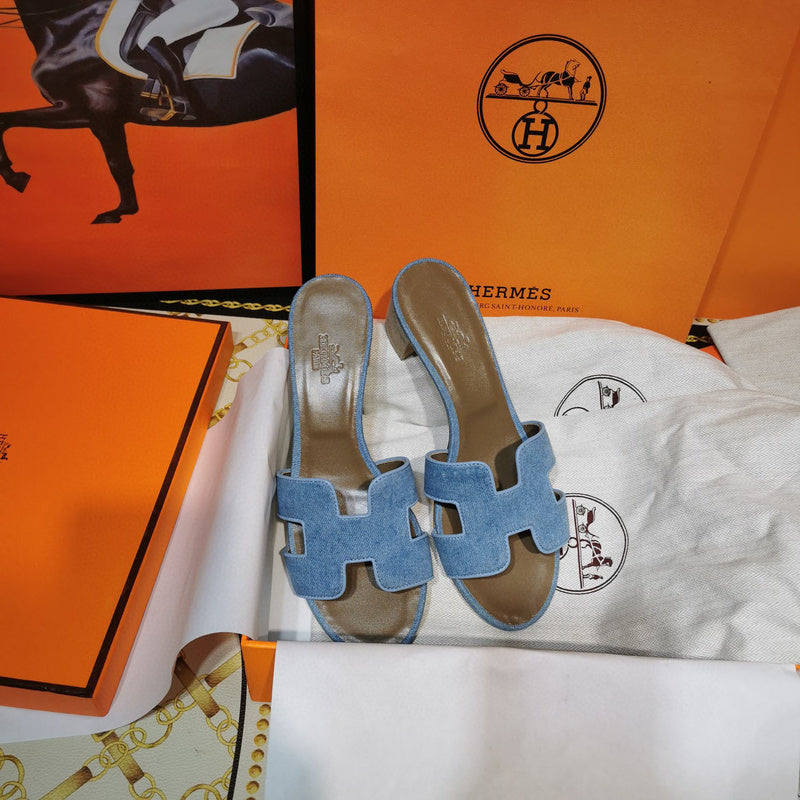 Hermès Nude Gladiator Sandals - Angled View