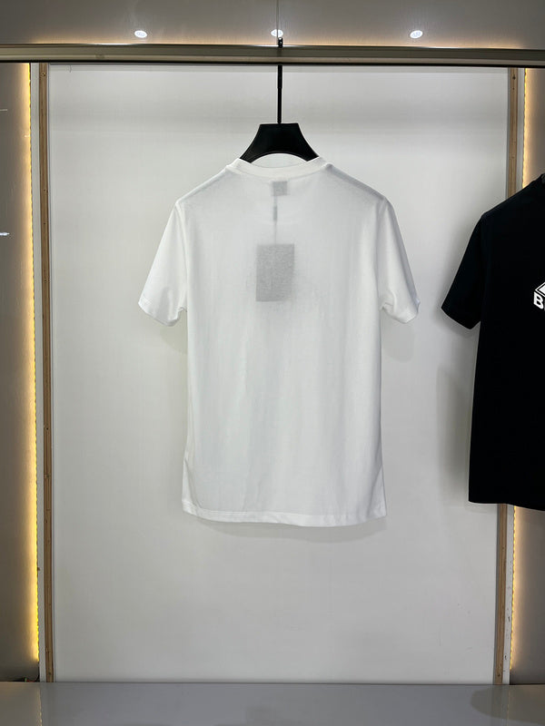 Burberry designer t-shirt full view