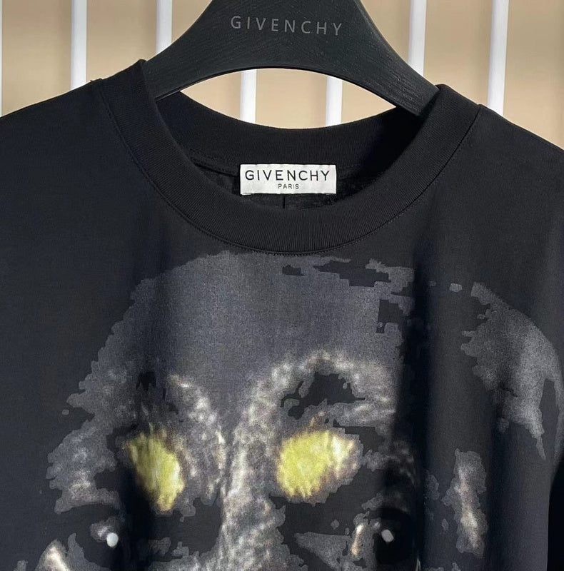 Back view of Givenchy luxury piece style No.150