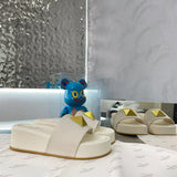 Styling view of Valentino Garavani luxury piece style No.191