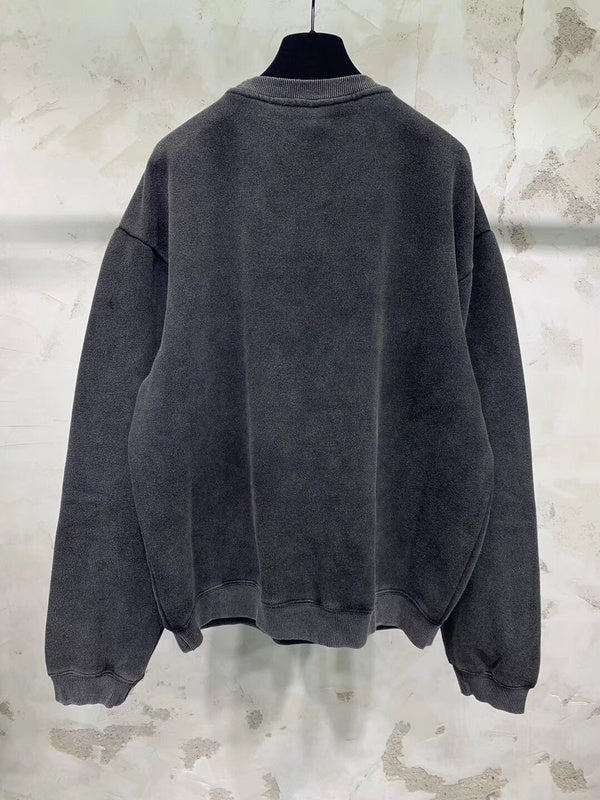 Texture and finish detail of Balenciaga luxury piece style No.275