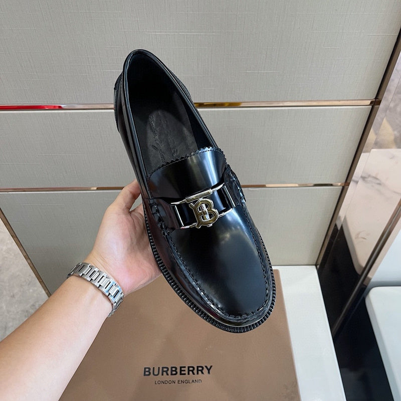 Burberry shoes Style 131 - top view showing design