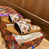 Back view of Louis Vuitton luxury piece style No.064