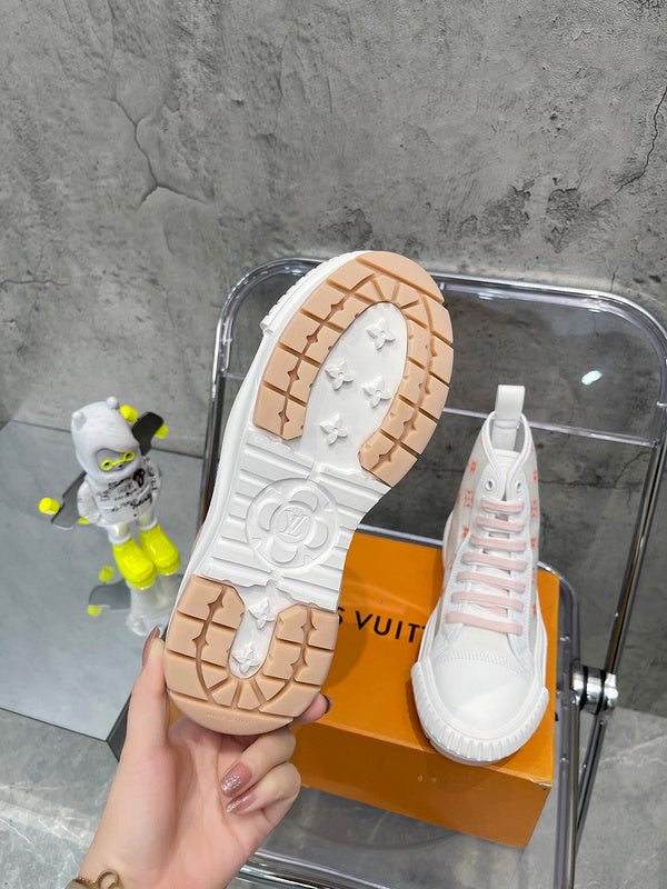 Louis Vuitton shoes Style 376 - full pair display