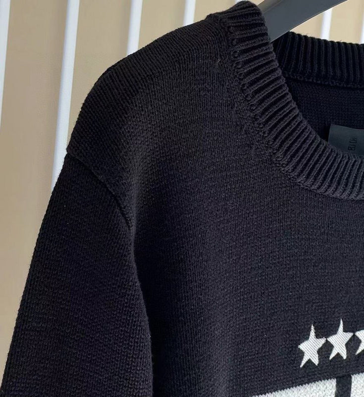 Texture and finish detail of Givenchy luxury piece style No.157