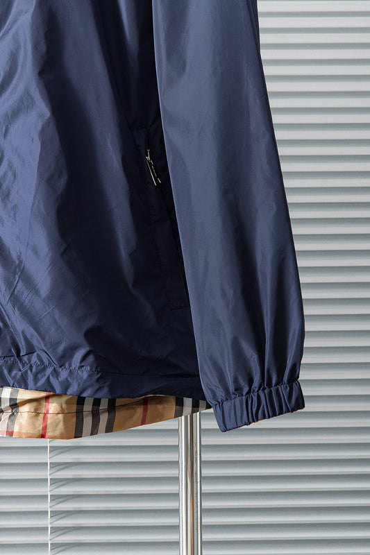 Texture and finish detail of Burberry luxury piece style No.485