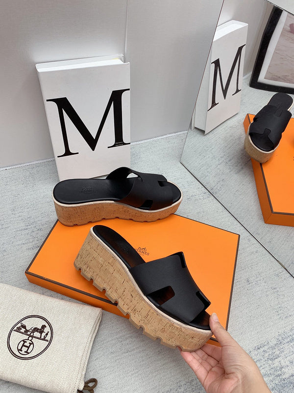 Hermes shoes Style 332 - true-to-life color detail