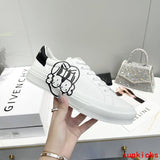 Givenchy shoes Style 044 - back heel detail