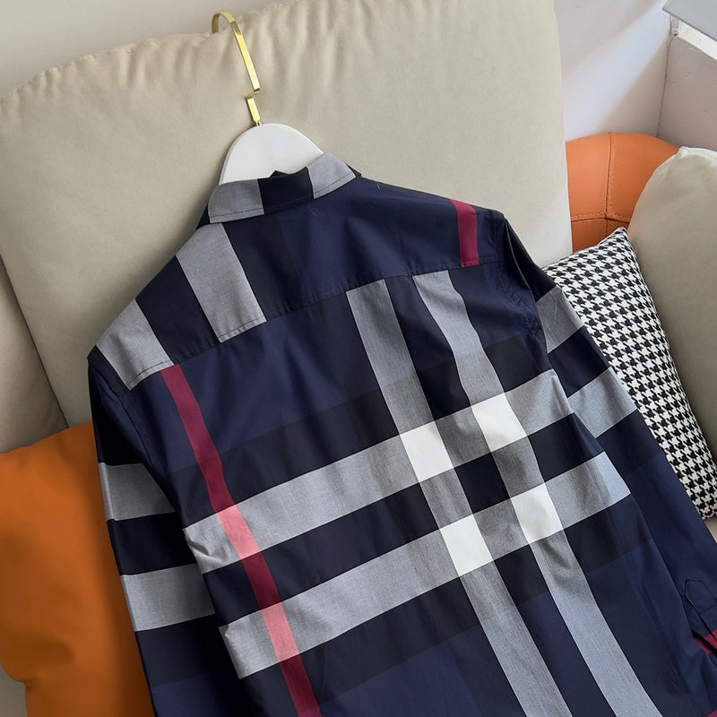 Front view of Burberry luxury piece style No.069