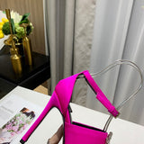 Styling view of Louis Vuitton luxury piece style No.018