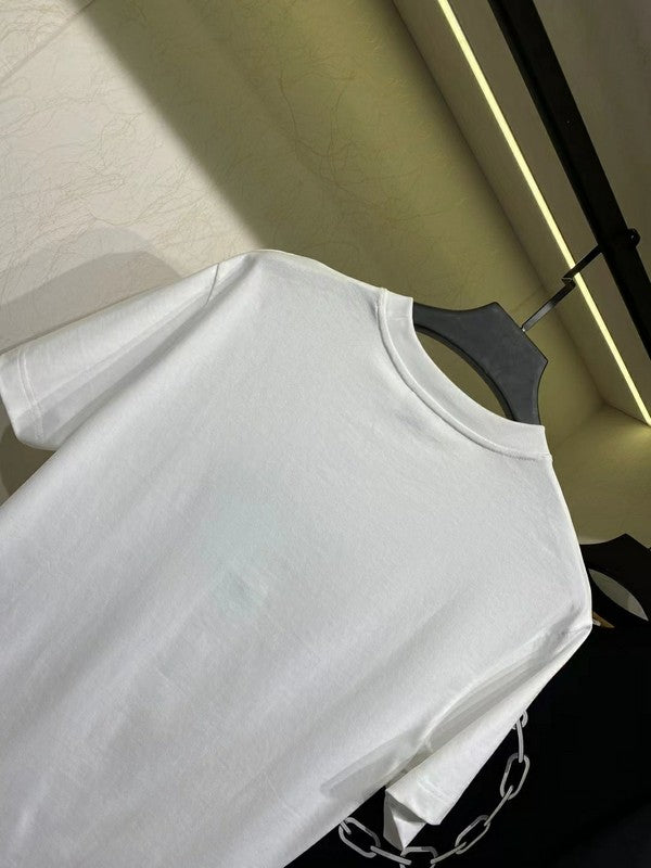 Burberry designer t-shirt full view
