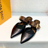 Texture and finish detail of Louis Vuitton luxury piece style No.160
