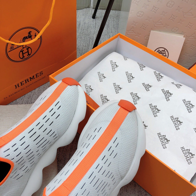 Hermes shoes Style 327 - true-to-life color detail