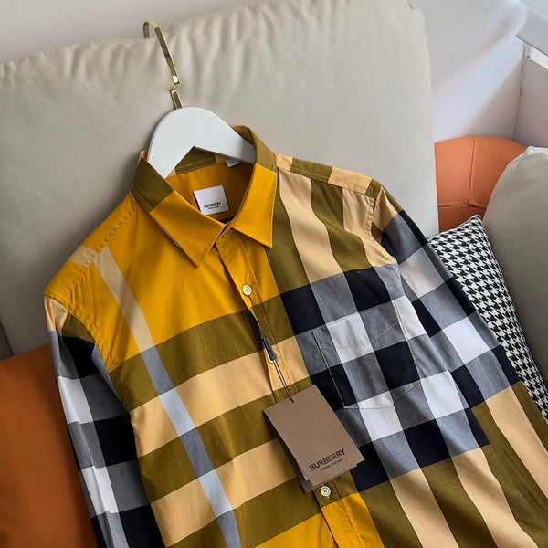 Close-up detail view of Burberry luxury piece style No.071