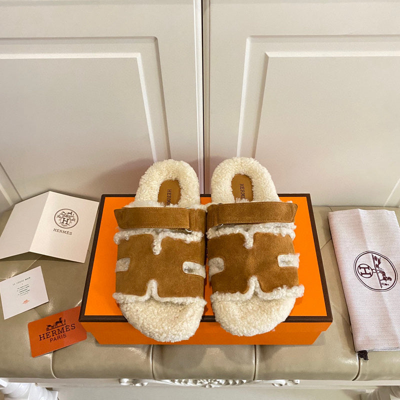 Hermès Chocolate Brown Platform Sandals - Side Profile View