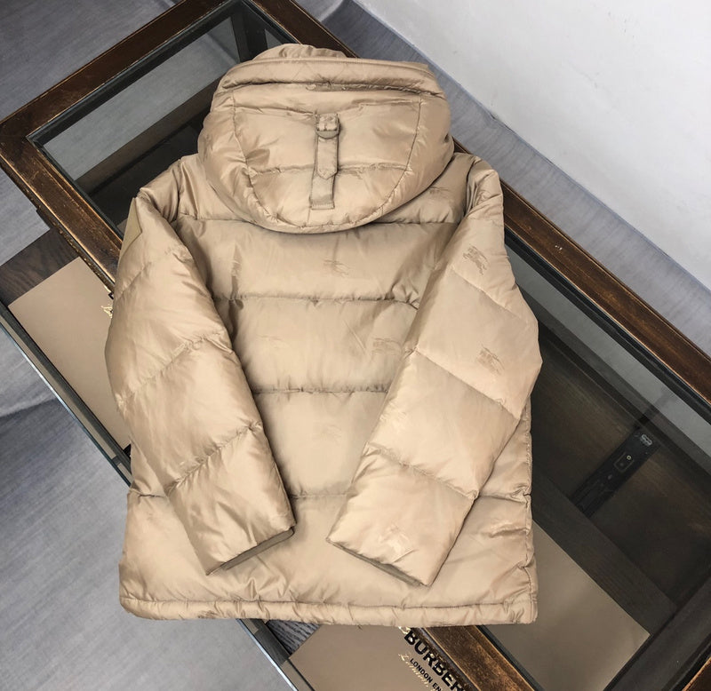 Front view of Burberry luxury piece style No.312
