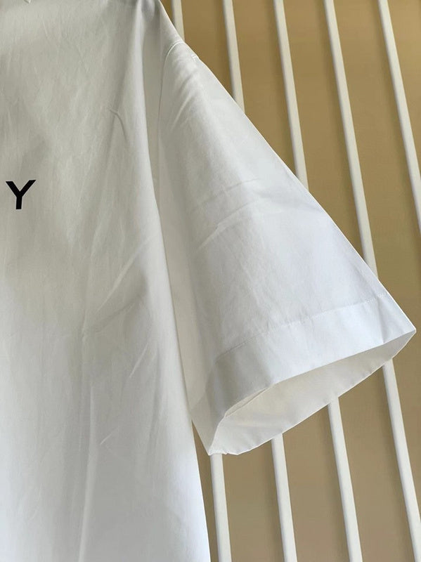 Styling view of Givenchy luxury piece style No.114