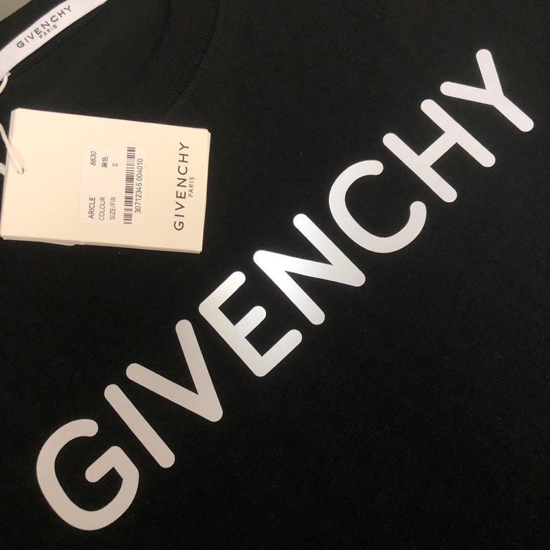Full silhouette view of Givenchy luxury piece style No.215