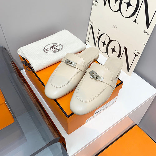 Hermès White Flat Thong Sandals - Back View