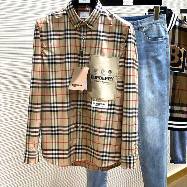 Front view of Burberry luxury piece style No.039