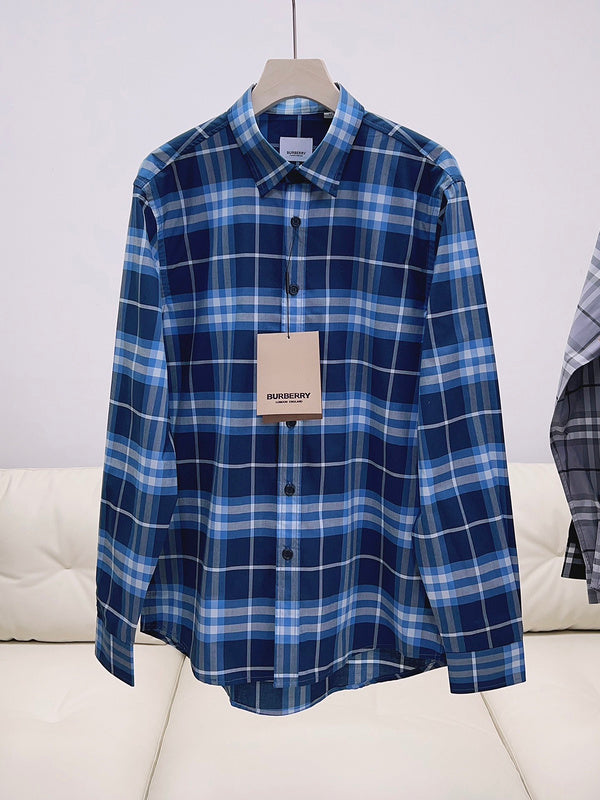 Front view of Burberry luxury piece style No.063
