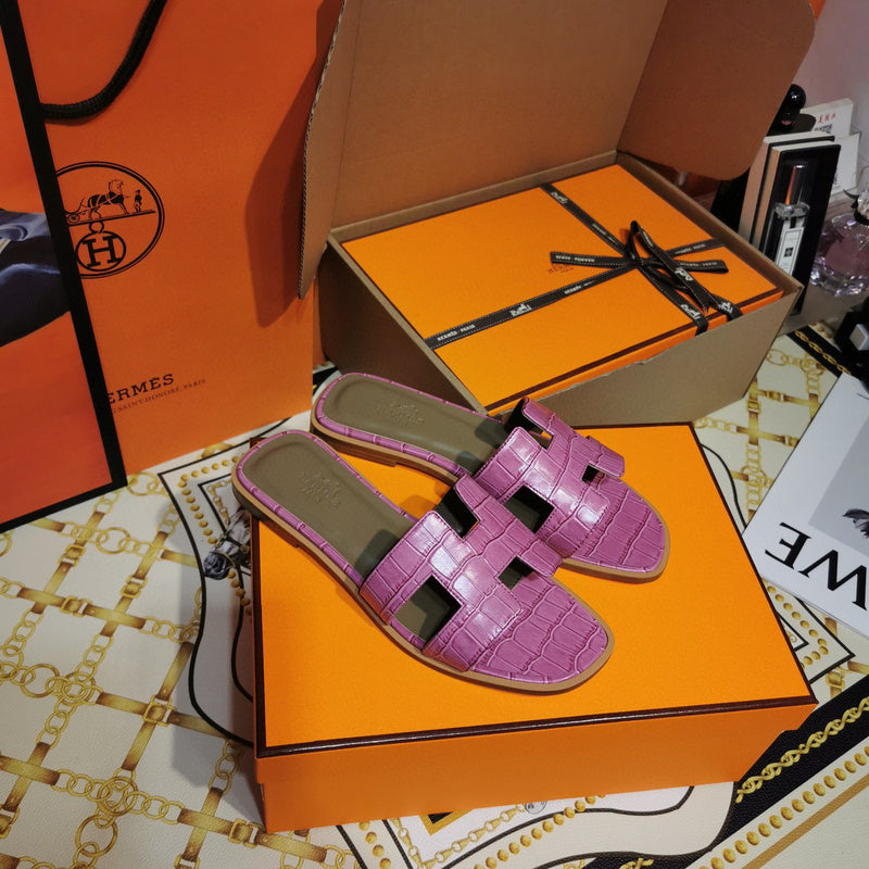 Hermes sandals Style 112 - angled studio shot