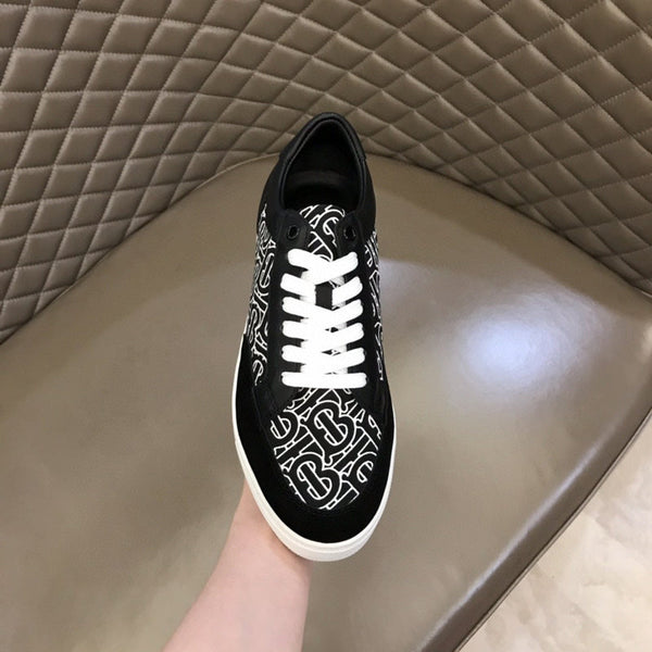 Burberry shoes Style 273 - sole and craftsmanship detail