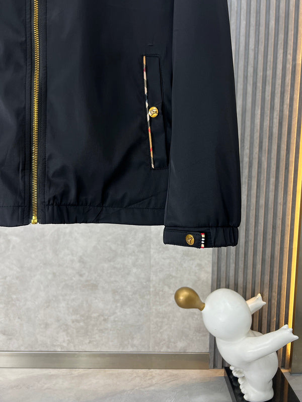 Front view of Burberry luxury piece style No.427