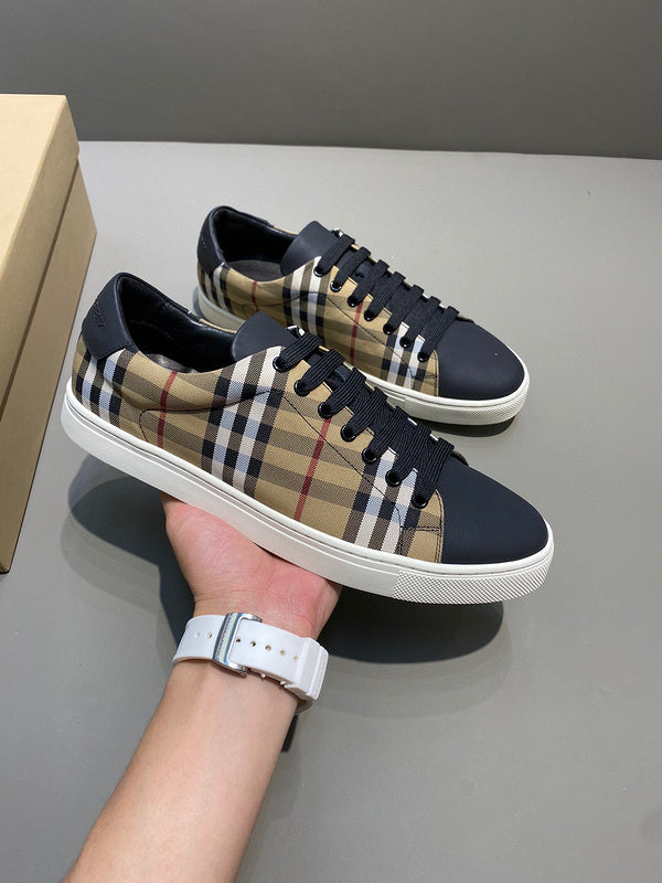 Burberry shoes Style 089 - back heel detail