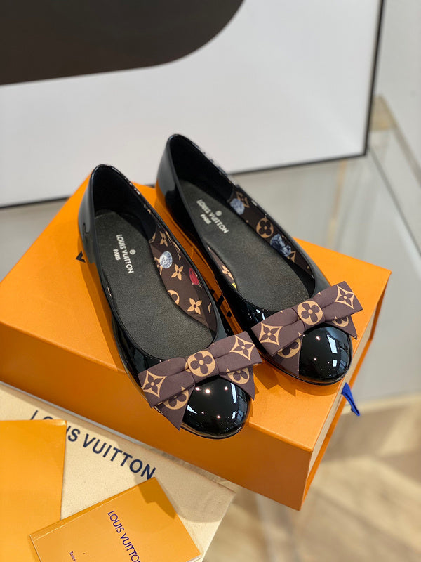 Louis Vuitton shoes Style 303 - close-up of premium leather craftsmanship (alternate angle)