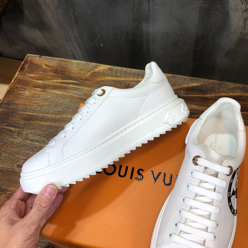 Louis Vuitton shoes Style 195 - logo and branding close-up