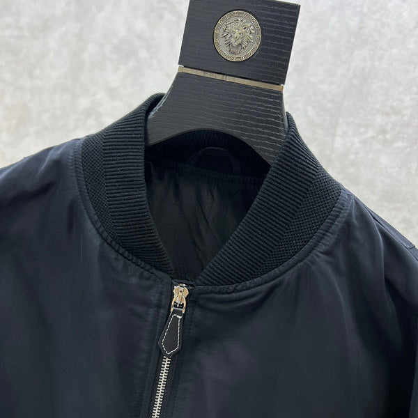 Back view of Burberry luxury piece style No.543