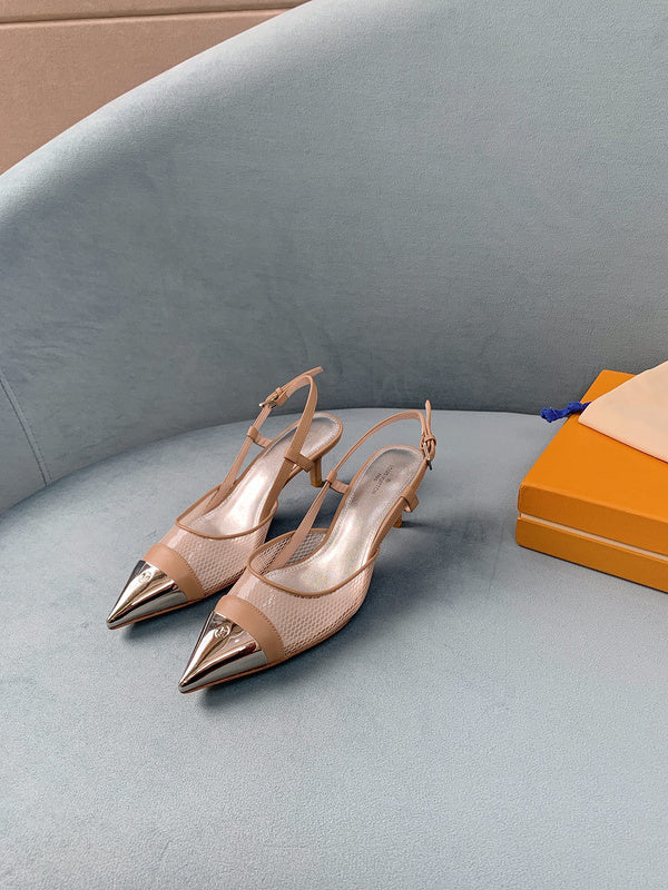 Louis Vuitton shoes Style 250 - close-up of handcrafted italian detailing