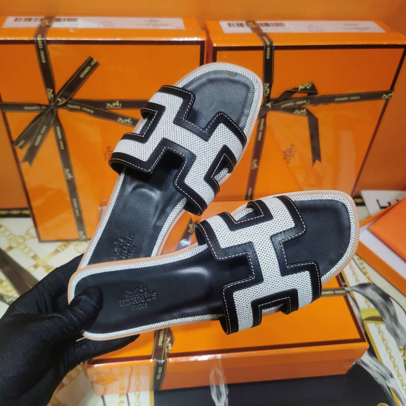 Hermès Camel Ankle Strap Sandals - Angled View