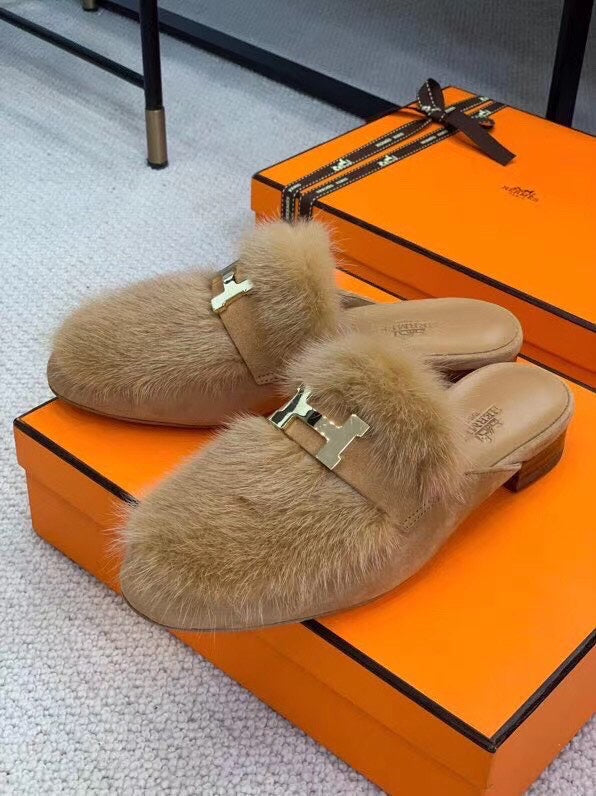 Hermès White Chelsea Boots - Full Silhouette View