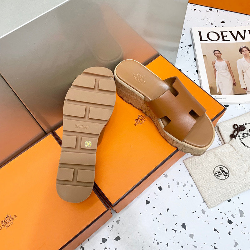 Hermes sandals Style 158 - logo and branding close-up
