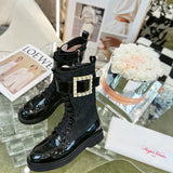 Side profile view of Roger Vivier luxury piece style No.084